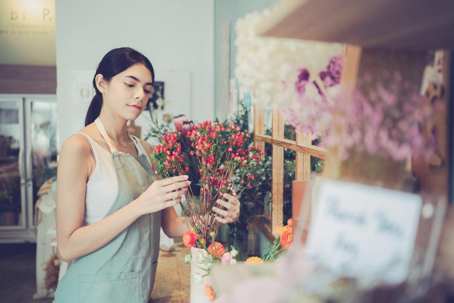 Brautstrauß-Workshop mit weißen Rosen